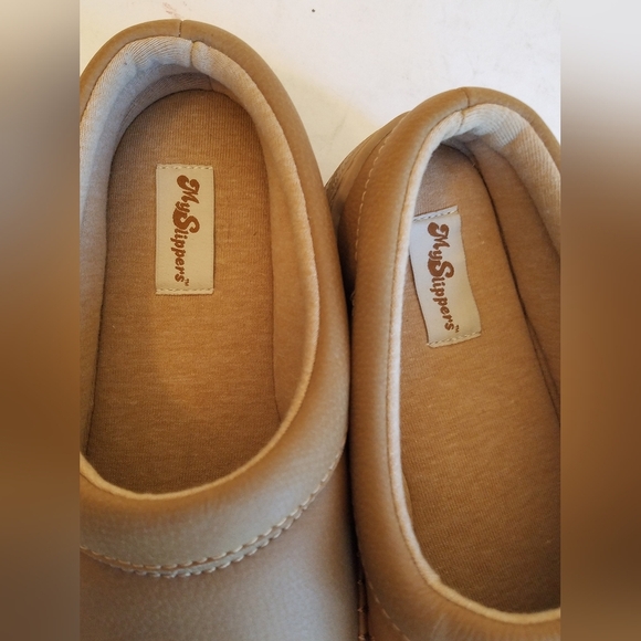 My Slippers by My Pillow Women's Cushioned Slip on  Size 10 Brown Leather Upper - Picture 9 of 17